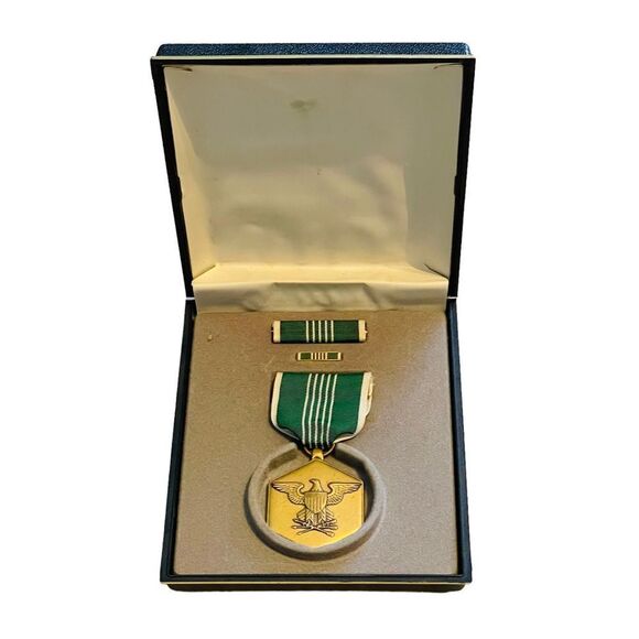 NIB Medals of America Army Commendation Medal for Military Merit - Picture 7 of 16